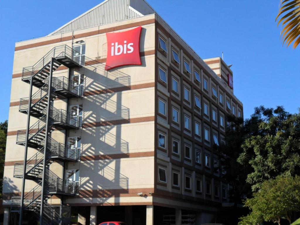 Ibis Paulinia Hotel Exterior photo